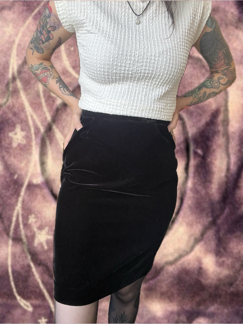 Vintage 90s black velvet skirt - Picture 2 of 5